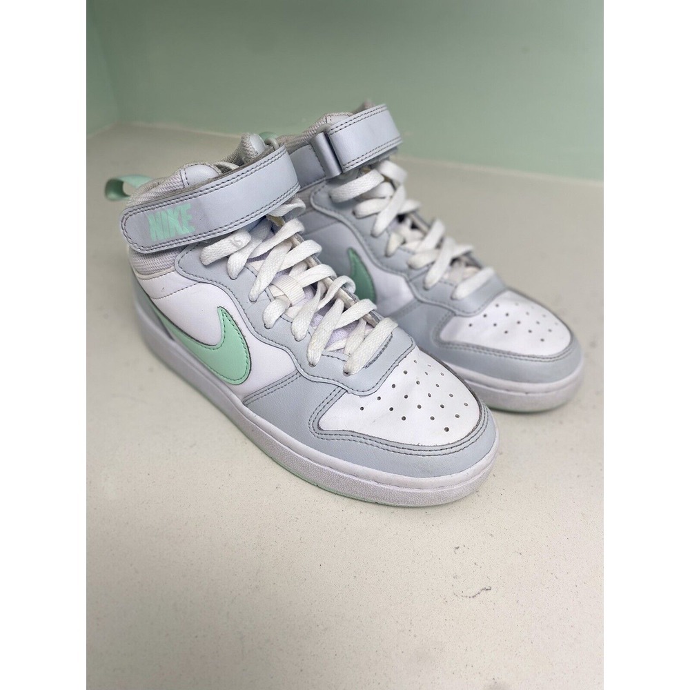 Nike Size 4.5Y Court Borough Mid 2 'Pure Platinum Mint Foam' CD7782-011 Sneakers - Picture 1 of 8